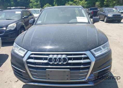 2018 Audi Q5 2.0T Premium/2.0T Tech Premium z USA, uszkodzony, nr VIN WA1BNAFY3J2087101
